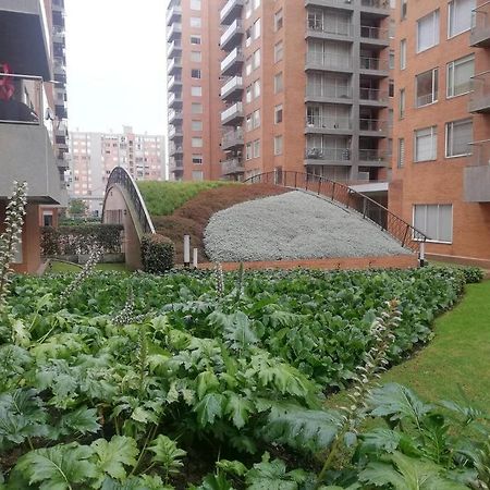 Hermosa Habitacion Privada En Conjunto Residencial Cerca Al Aeropuerto Y Terminal De Bogota, Zonas Comunes Se Comparten Con 1 Persona Leilighet Eksteriør bilde